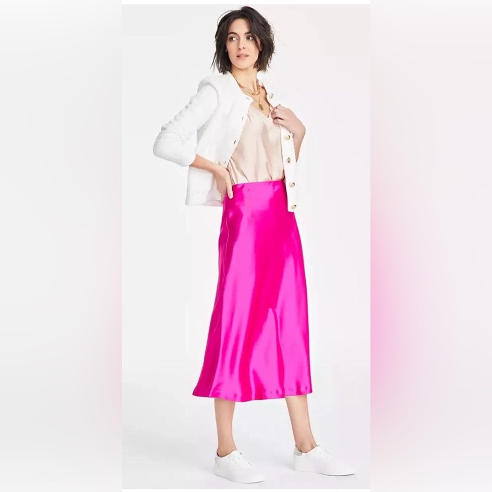 On 34th Satin Midi Skirt Size Large